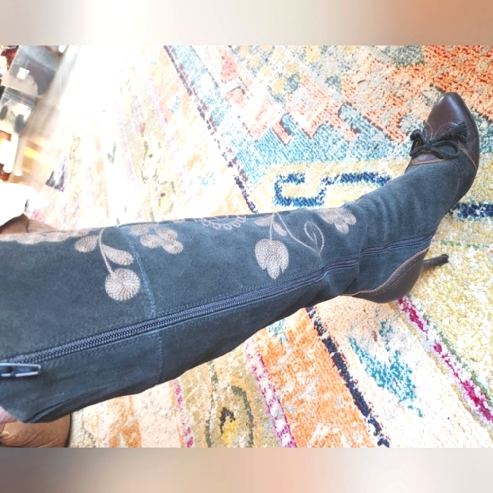 SAM EDELMAN Victorian Embroidery Suede Leather Zip BOW Ties Knee Boots 8.5 EUC - Picture 4 of 16